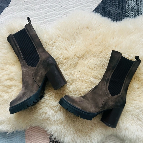 Emanuele Crasto distressed suede platform chelsea lug soled boot - Picture 3 of 6